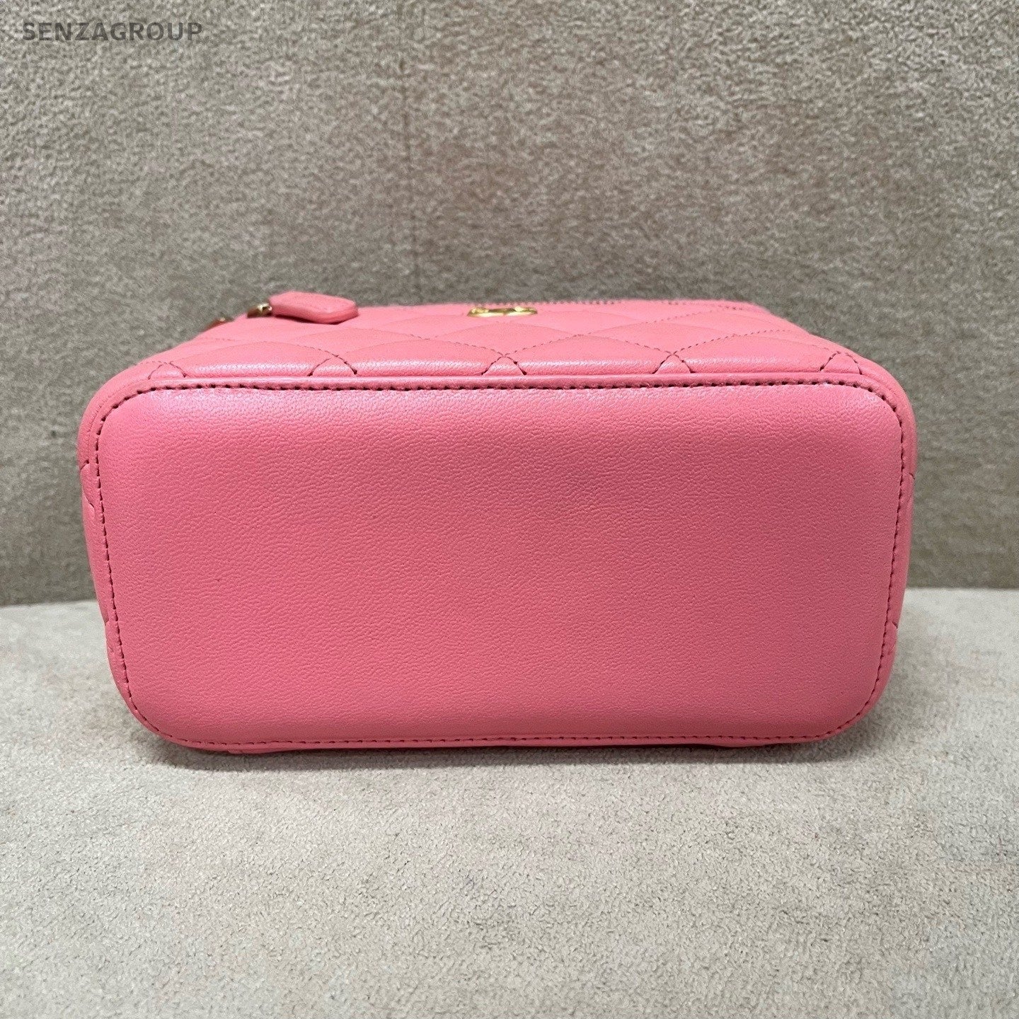 CHANEL Vanity box Lambskin Chain Shoulder bag Crossbody Women Pink Gold