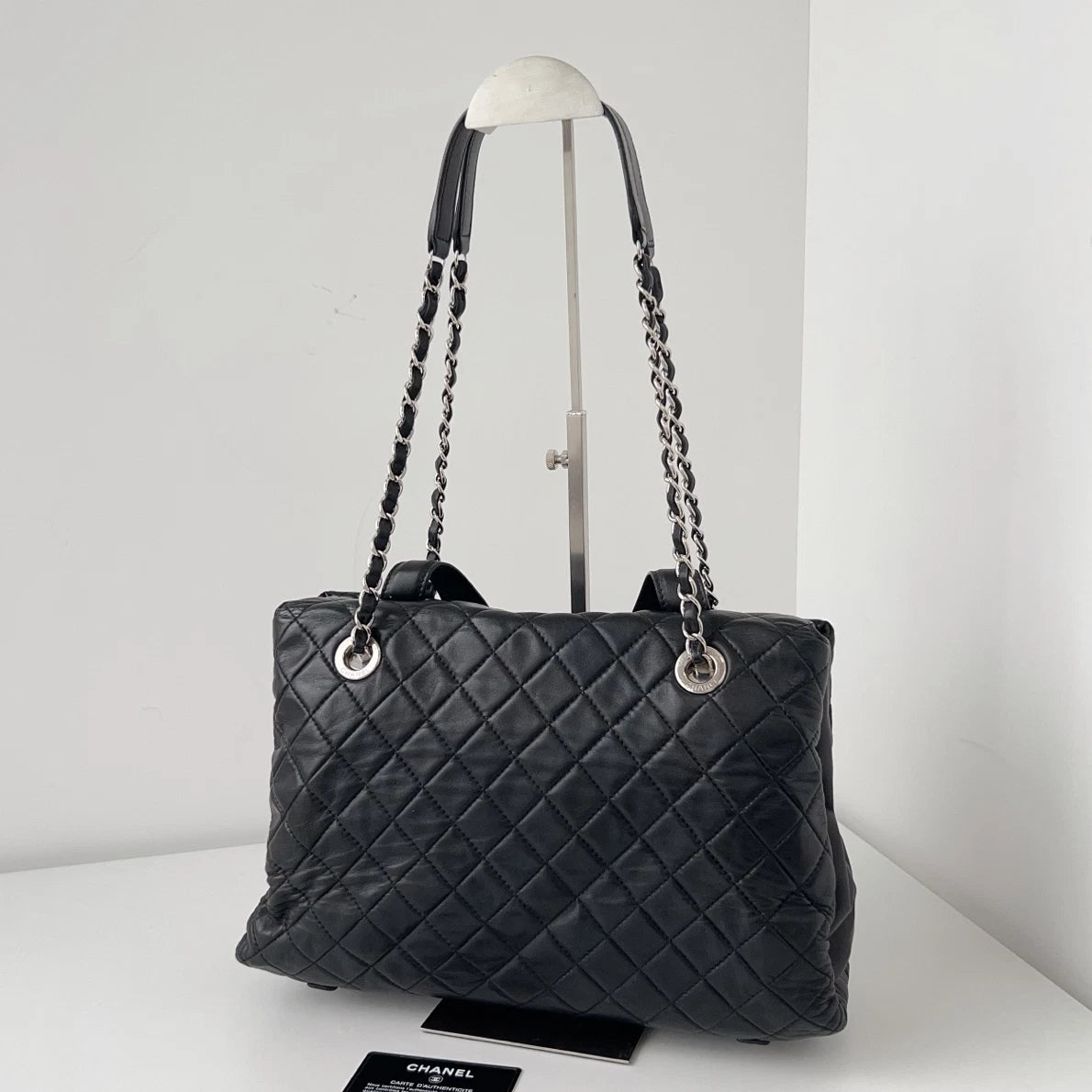 Authentic Chanel Diamond Tote Silver Hardware Chain Shoulder Bag Black Turnlock