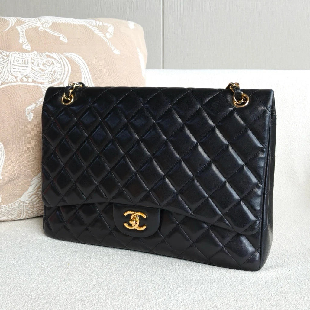Chanel Classic Flap Maxi Lambskin Chain Shoulder Bag Black Gold Used Women