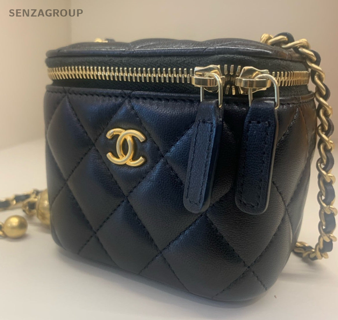 Chanel Diamond Box Chain Shoulder Bag Crossbody Black Gold Women Classic