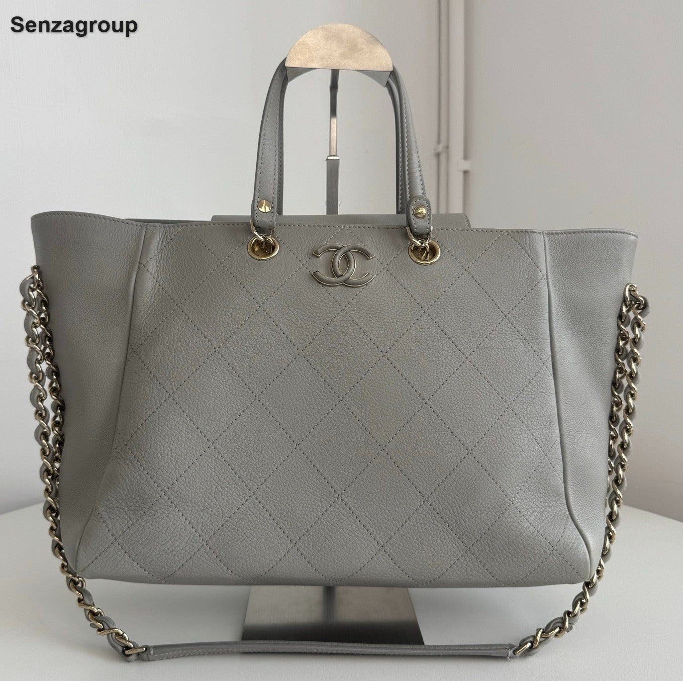 Chanel Diamond Tote Chain Top Handle Shoulder Bag Gray Silver Women Classic