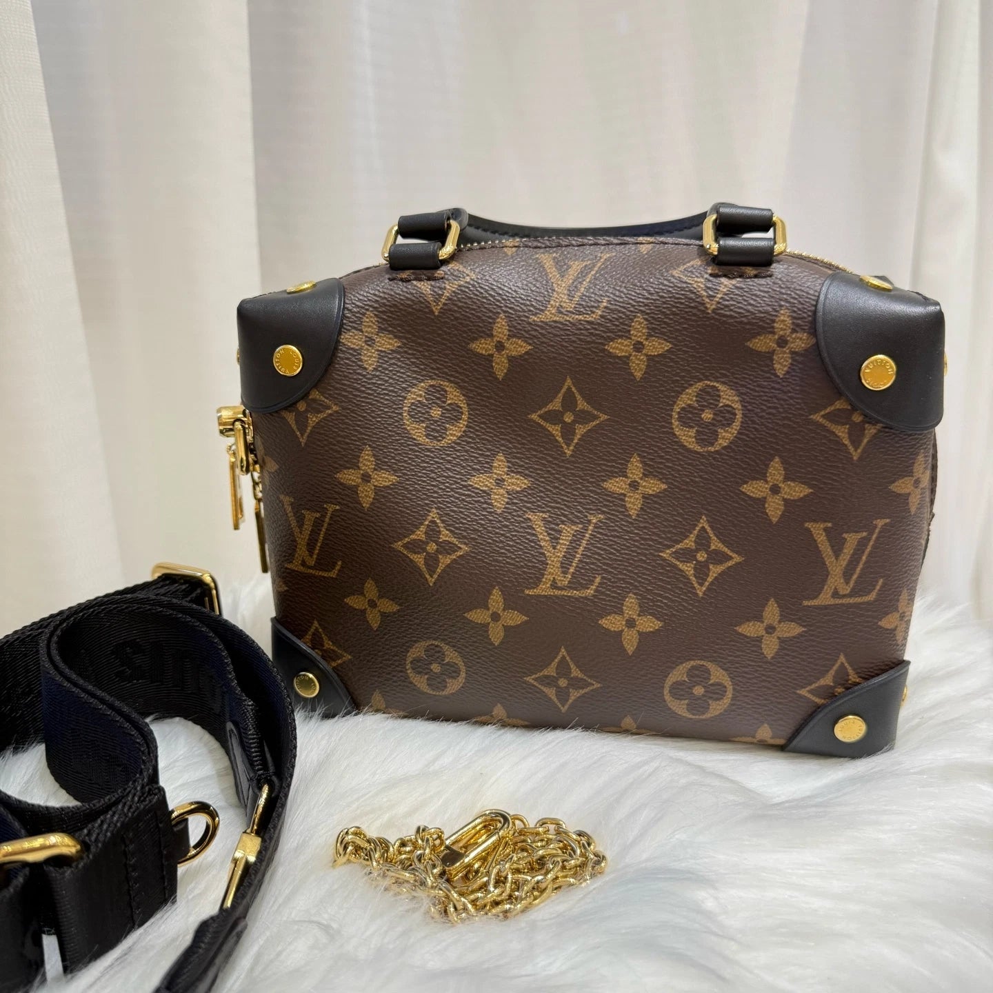 Louis Vuitton Women's Octagonal Chip Version Bag With Invoice