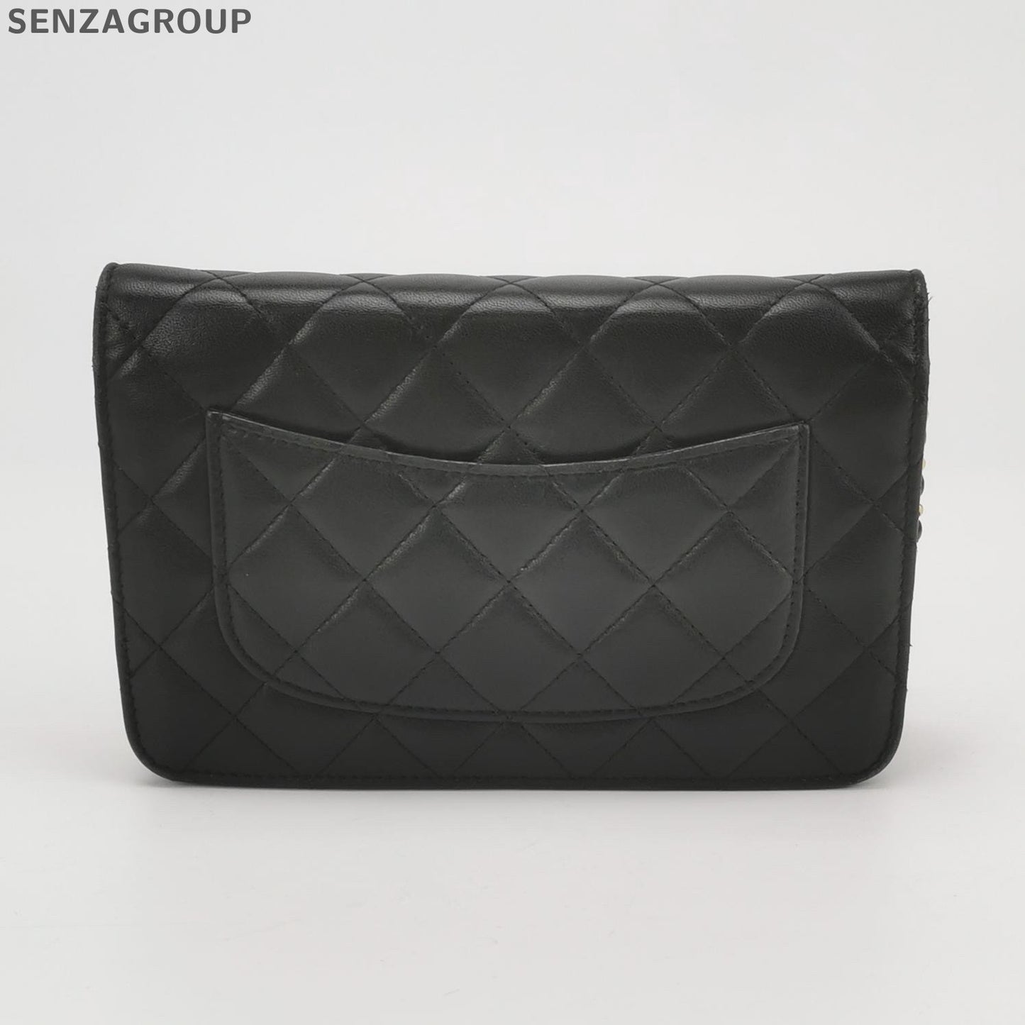Chanel Black Gold Lambskin Quilted Chain Shoulder Crossbody Bag Classic