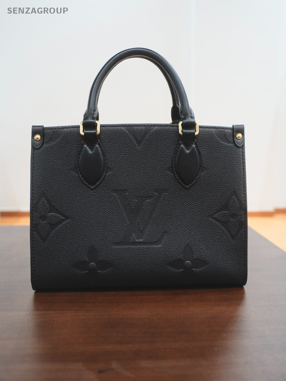LOUIS VUITTON M45595  Black Monogram Empriente ON THE GO PM CHIP VERSION