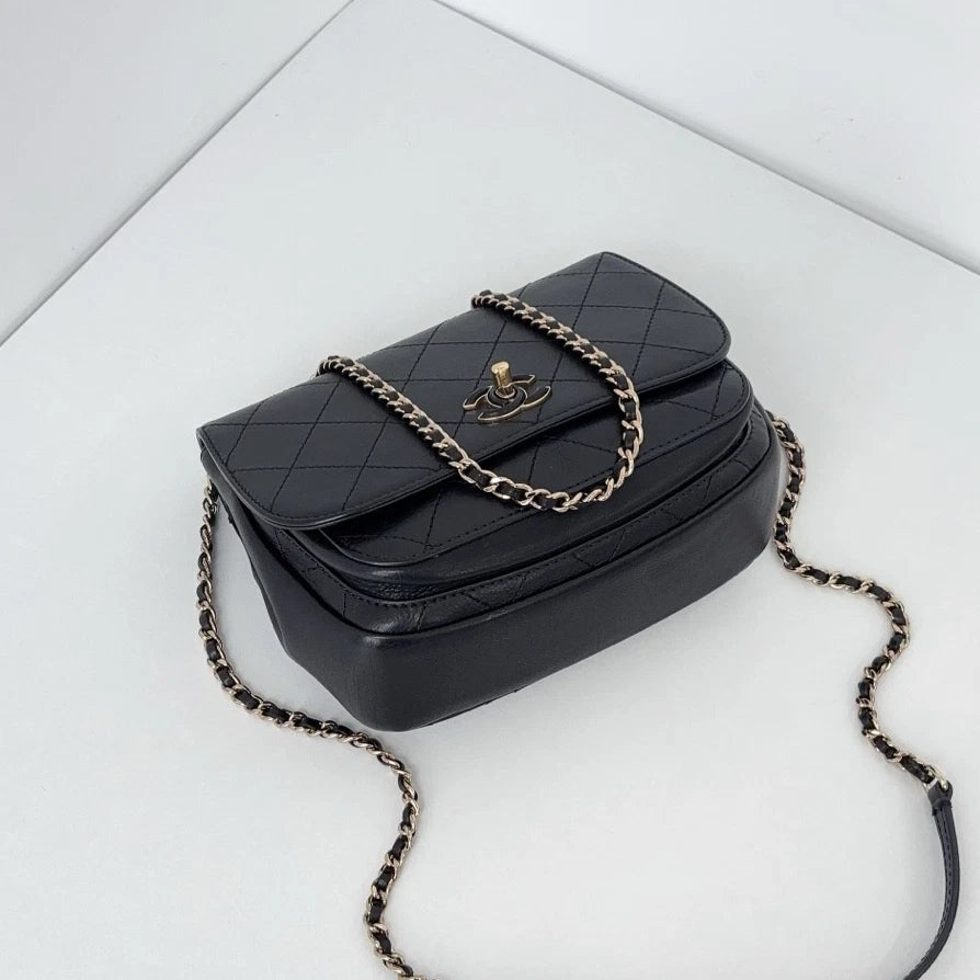 Authentic Chanel Calfskin Diamond Gold Chain Black Shoulder Bag Crossbody