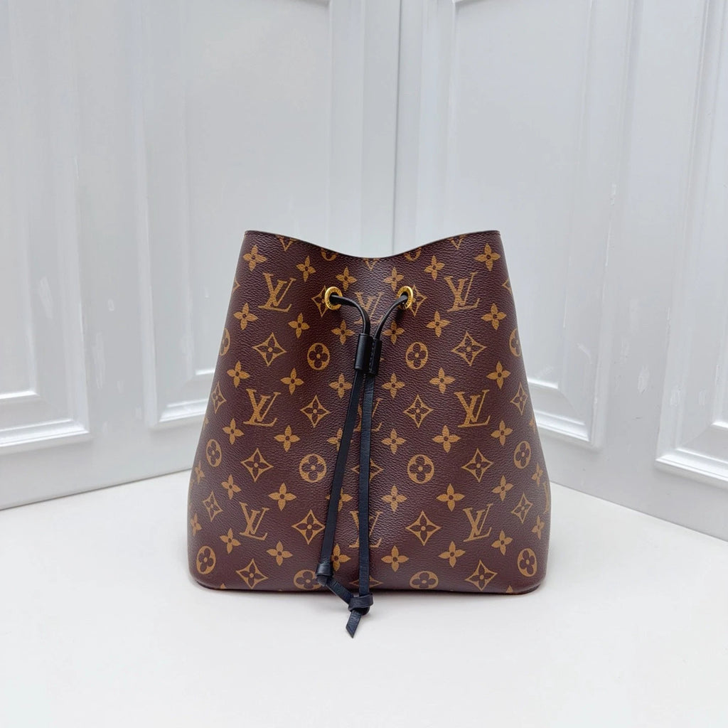 Louis Vuitton NeoNoe Monogram Brown Crossbody Excellent
