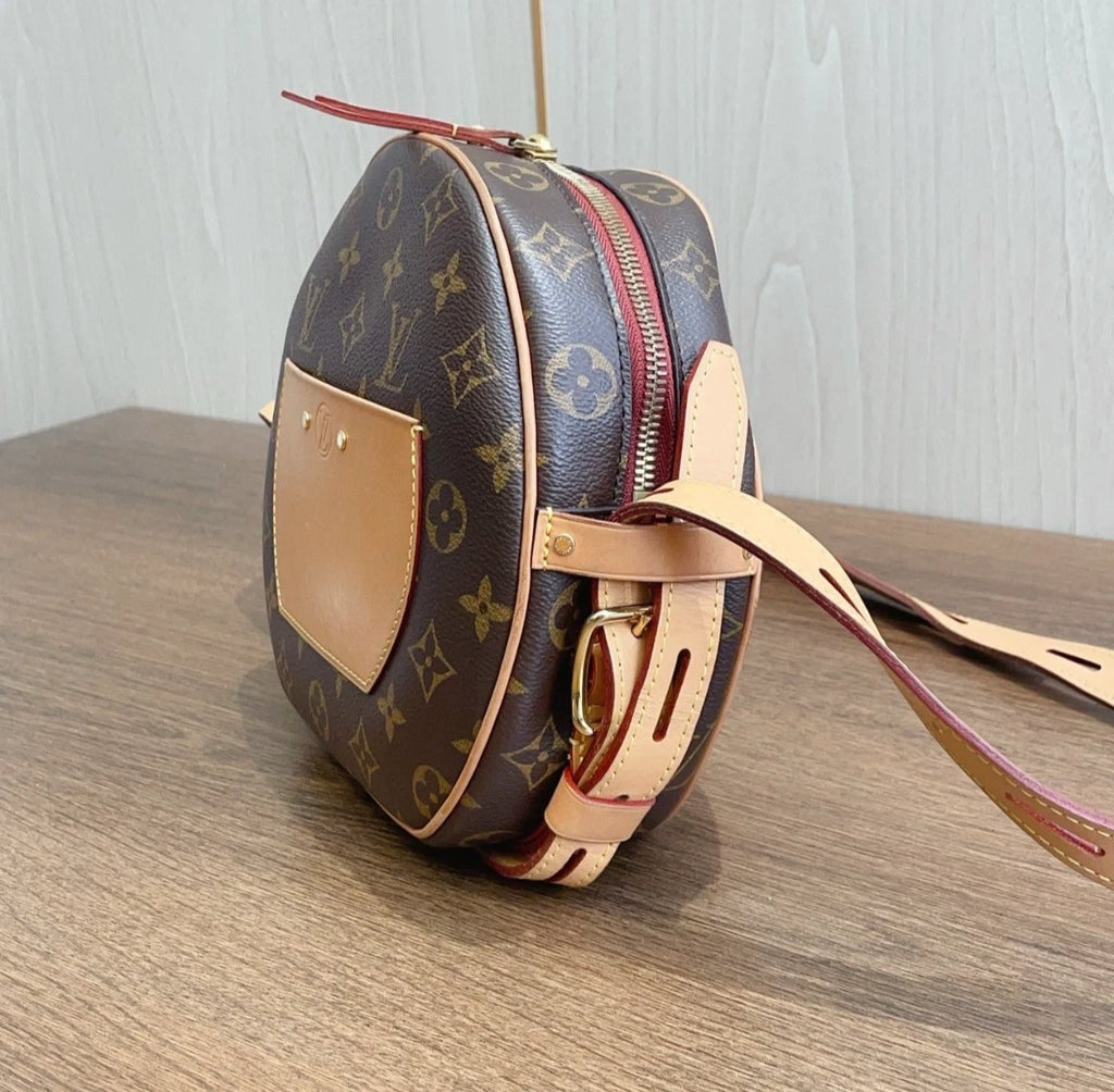 Louis Vuitton Boite Chapeau Souple Monogram GM Shoulder Bag Crossbody Bag Women