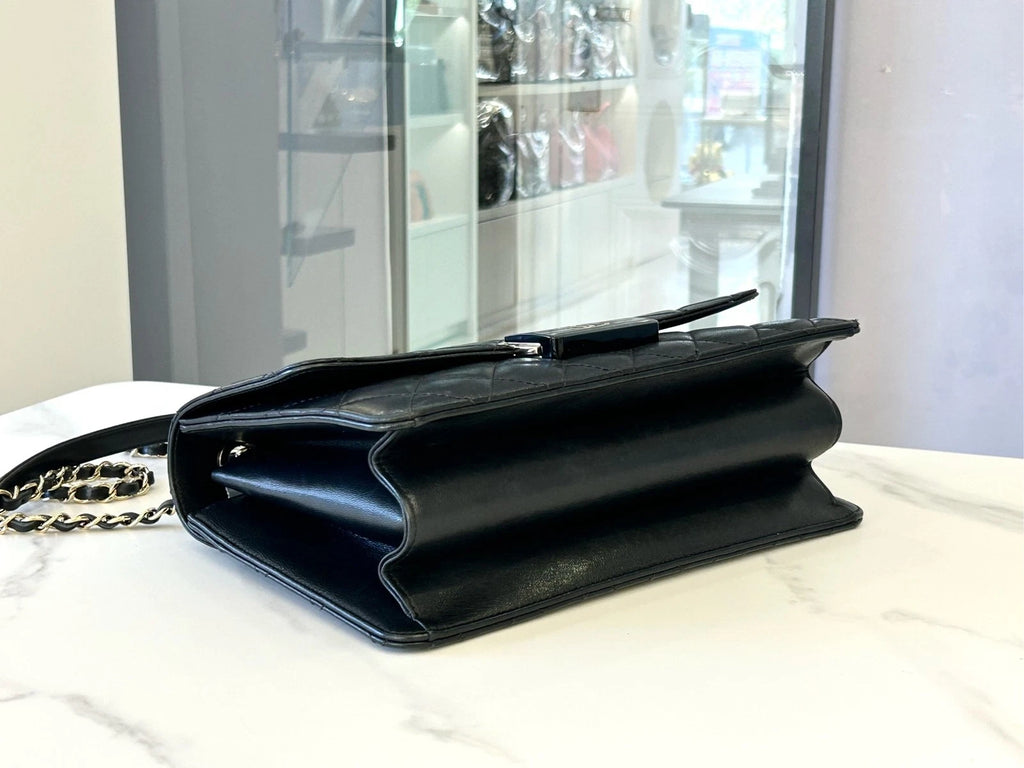 CHANEL Black Beautylock Flap Shoulder Bag for Women