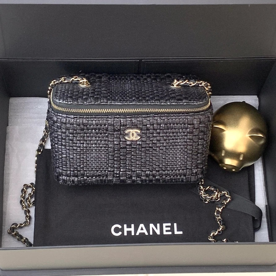 Chanel Vanity Case Chain Shoulder Crossbody Bag Black Gold Hardware Women S