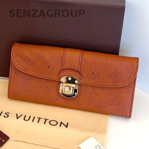 Louis Vuitton caramel color Long Wallet Leather Almost Brand NEW FULL SET