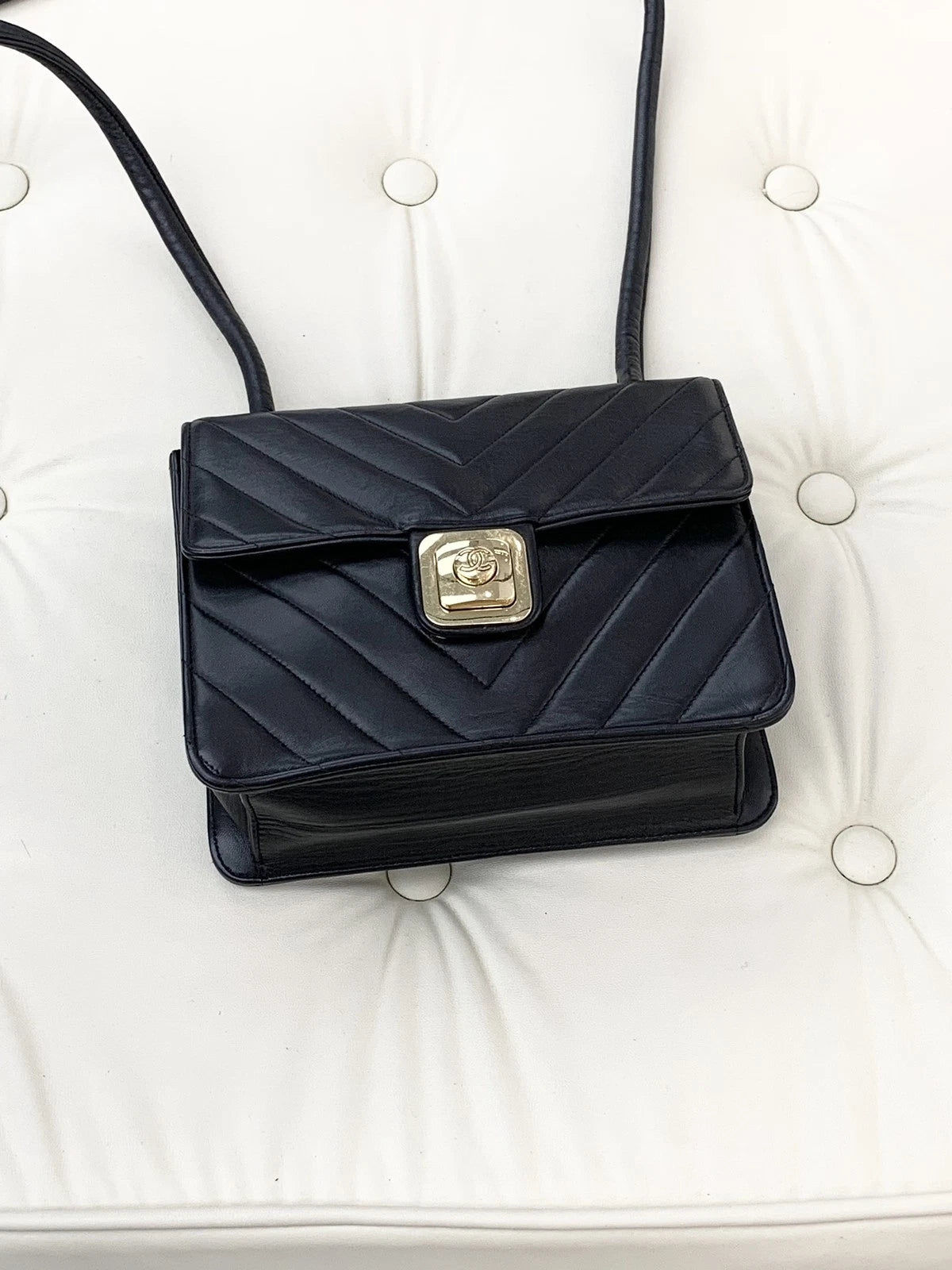 Chanel Chevron Lambskin Shoulder Bag Black Gold Hardware Women Classic S
