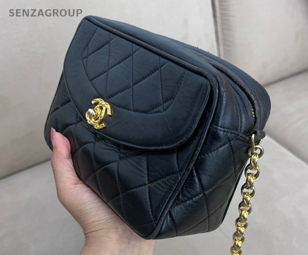 CHANEL Black gold carved tassel Camera bag Chain Shoulder bag Women