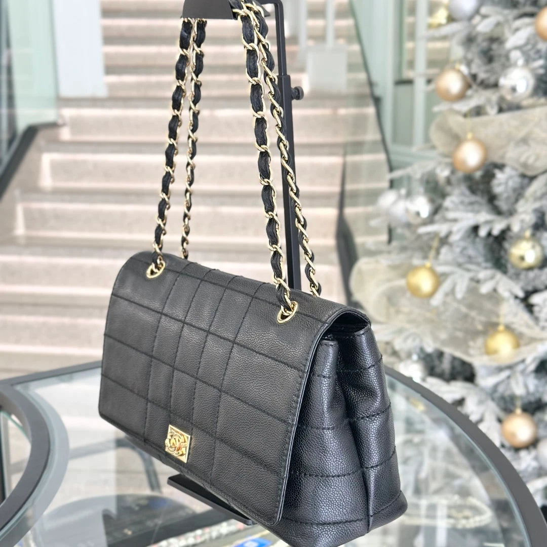 Chanel Vintage Calfskin Chain Shoulder Bag Black Gold Hardware Women S