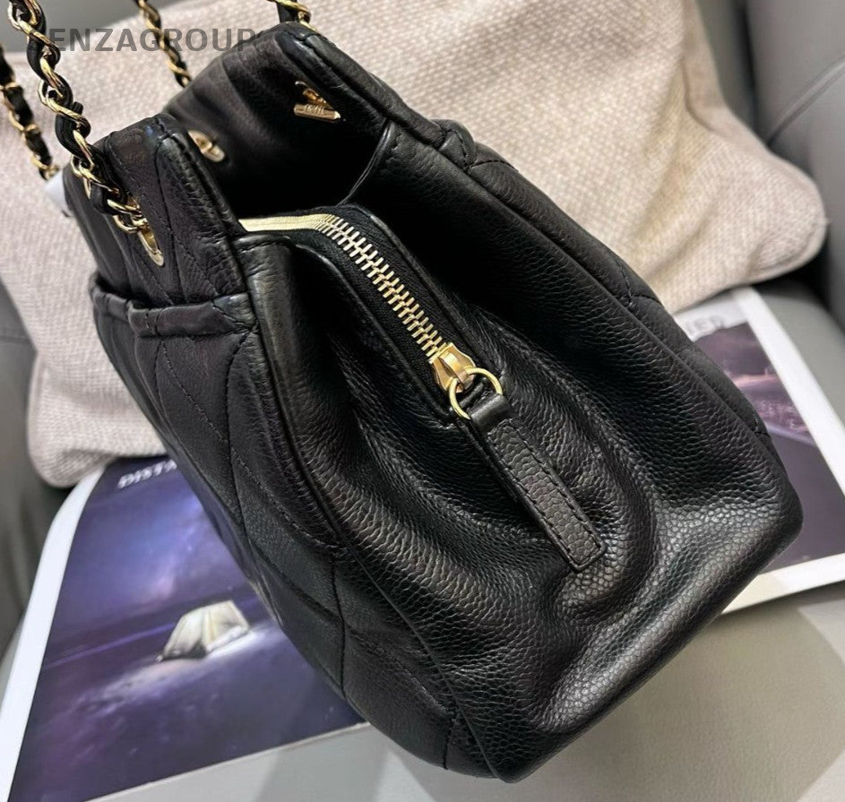 Chanel Diamond Tote Chain Shoulder Bag Black Gold Women Classic CC Logo