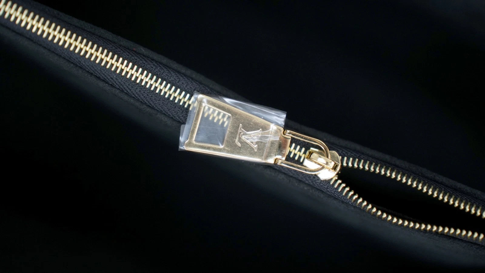 Louis Vuitton Monogram Empreinte Excellent
