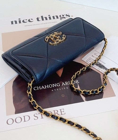 CHANEL 19bag Long Wallet Diamond Pattern Black Gold Women Almost Brand NEW
