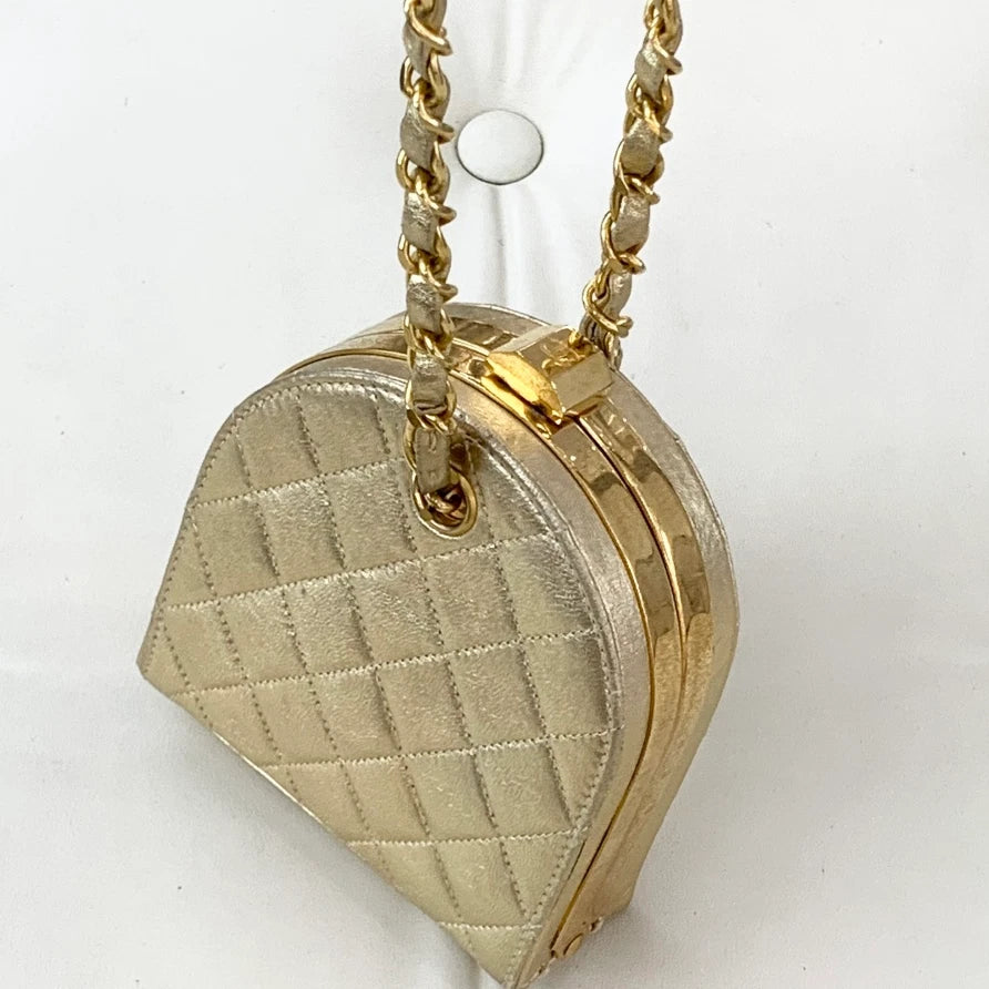 Chanel Vintage Chain Calfskin Shoulder Crossbody Bag Gold Women S