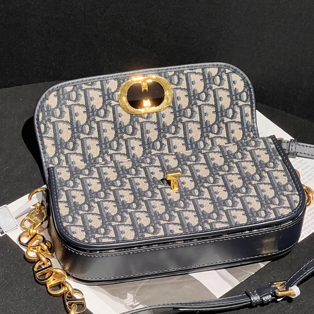 Excellent Christian Dior Avenue30 PM Gold Chain Navy Shoulder Bag Crossbody