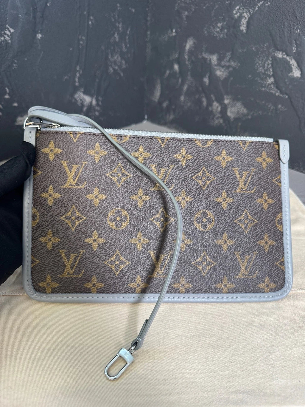 Louis Vuitton Carryall Medium Tote Bag For Women Shark Grey