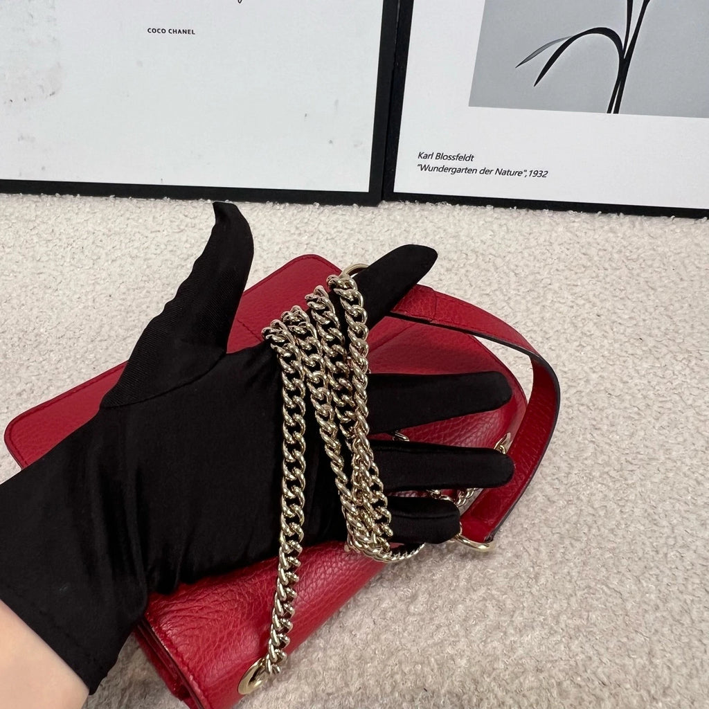 Gucci Red Double G Gold Buckle Accordion Chain Shoulder Bag Women