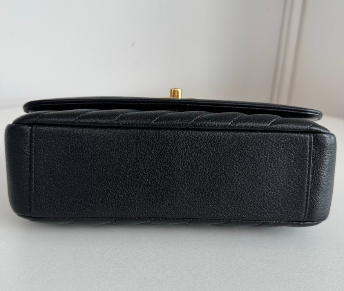 Chanel Chain 2Way Shoulder Bag Crossbody Black Gold Women Classic Fashion