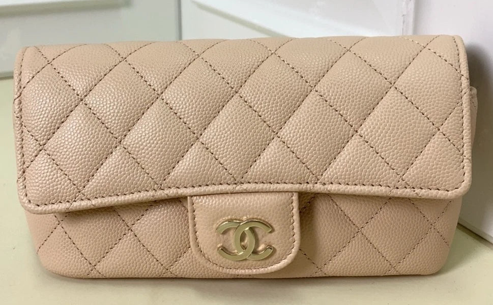 CHANEL Classic Flap Calfskin Chain Strap Phone case - Pre-Owned