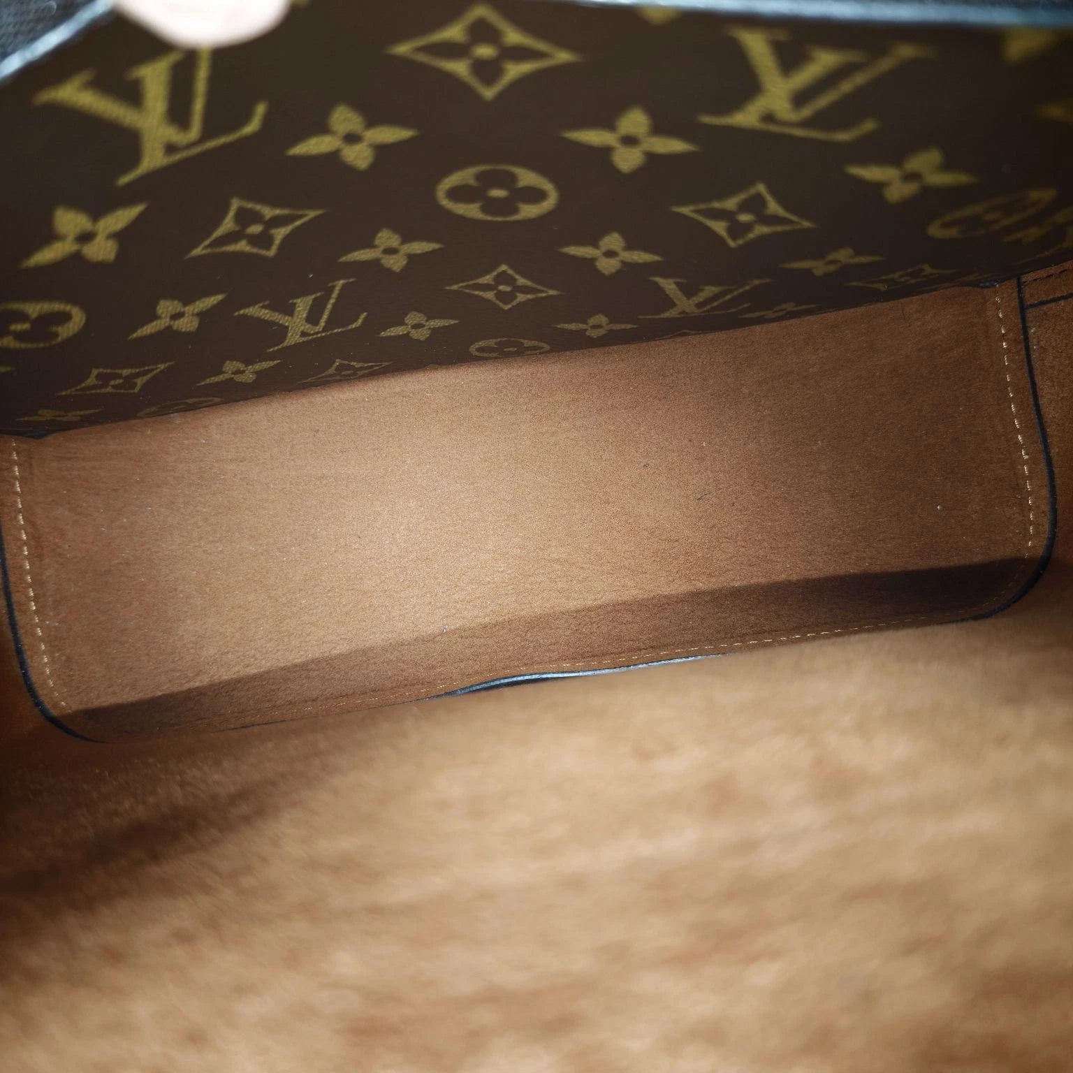 Louis Vuitton NeoNoe Monogram Brown Canvas Medium Bucket Bag For Women