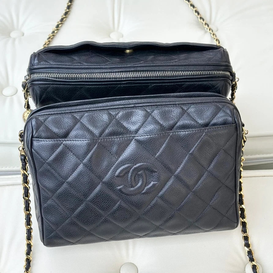 Chanel Vintage Calfskin Chain Diamond Shoulder Bag Black Gold Women S
