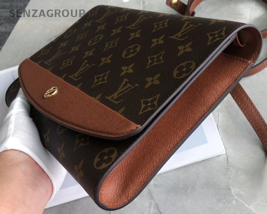 Louis Vuitton Envelope bag Monogram Shoulder bag Crossbody Brown Vintage