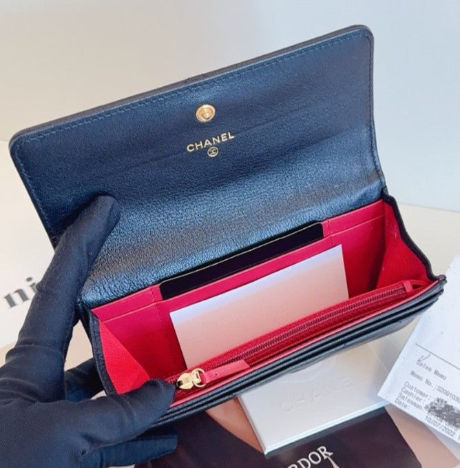 CHANEL 19bag Long Wallet Diamond Pattern Black Gold Women Almost Brand NEW