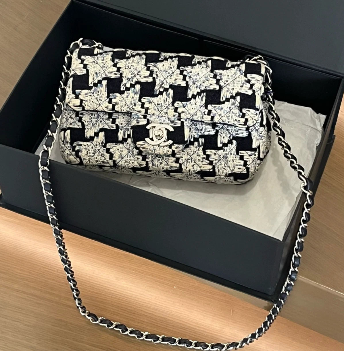 Chanel Large Mini Bag Houndstooth Tweed Shoulder Bag Gold Hardware Women
