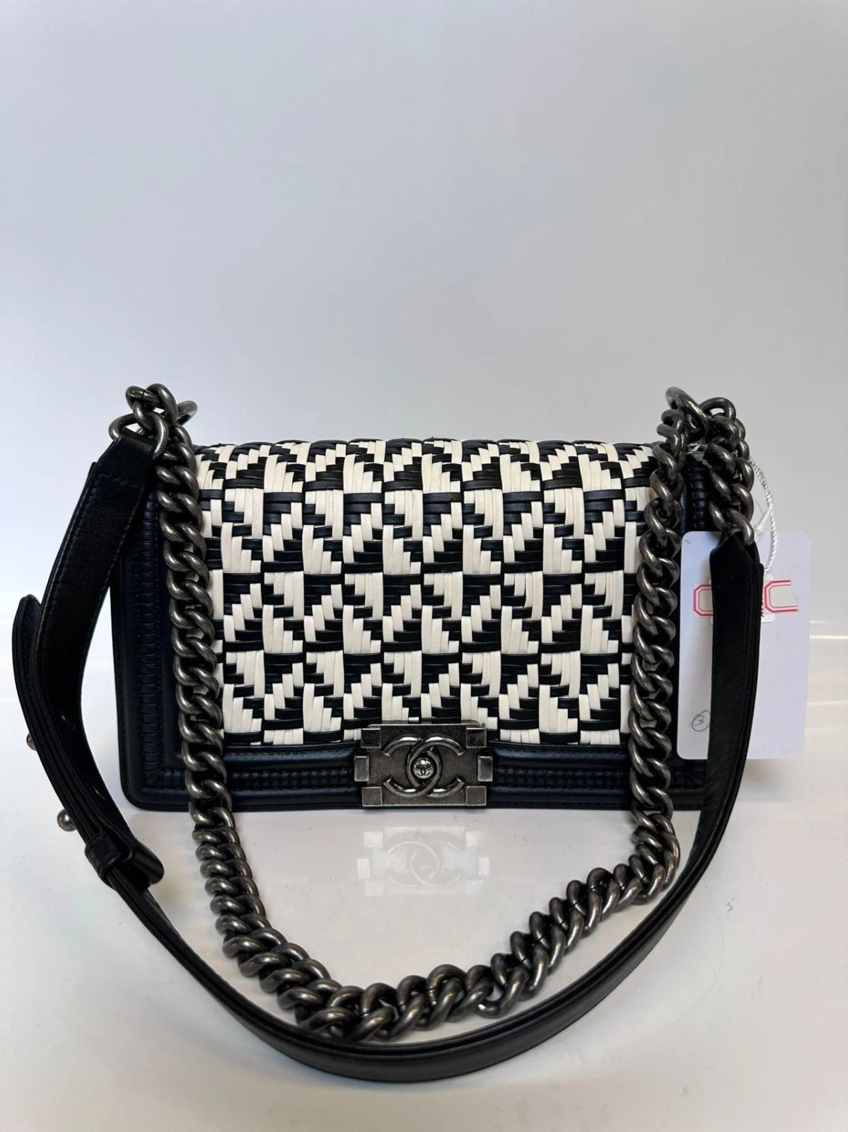 SJ0001 Chanel Boy Chanel Medium (25cm) Limited Edition Houndstooth Woven Calfski
