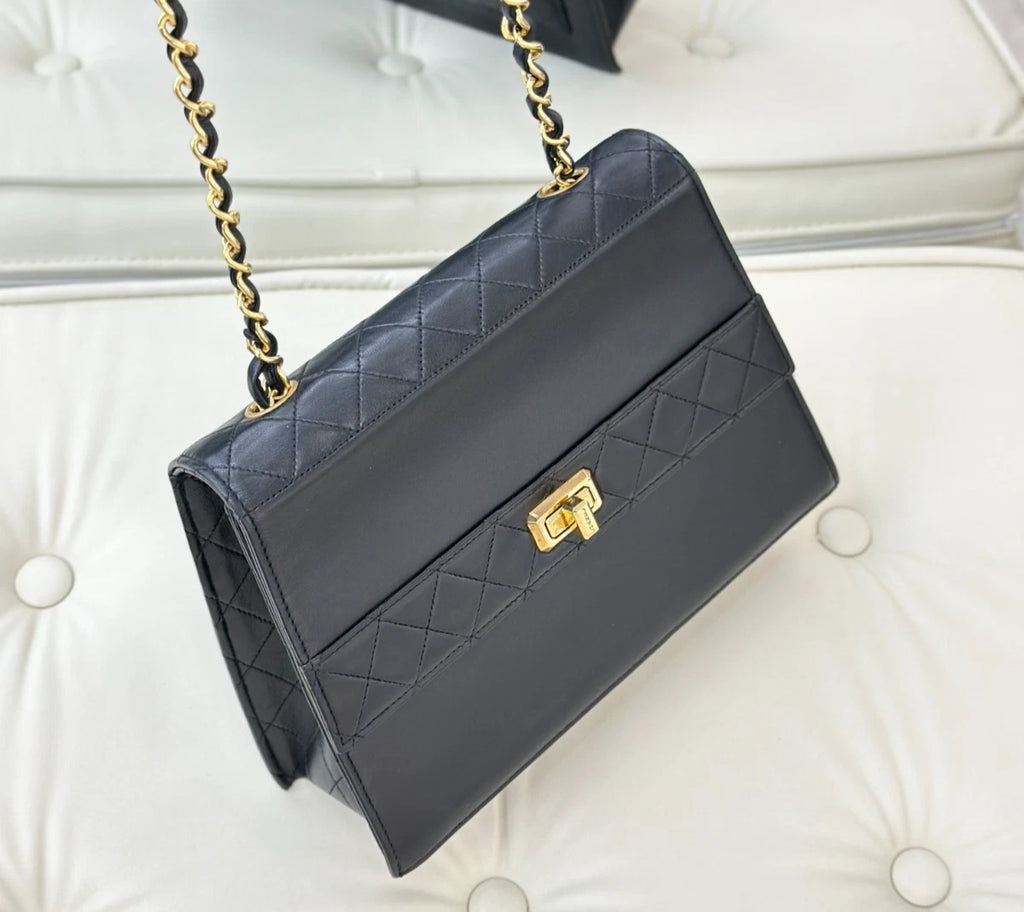 Chanel Classic Flap Vintage Lambskin Shoulder Bag Gold Hardware Women S