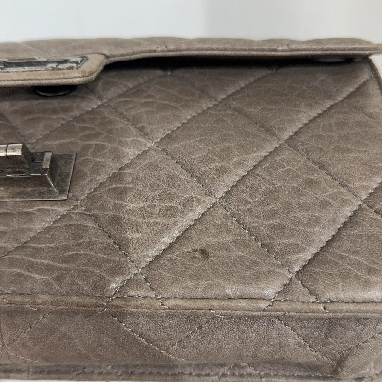 CHANEL Elephant Gray Calfskin Quilted Chain Shoulder Crossbody Bag For Women