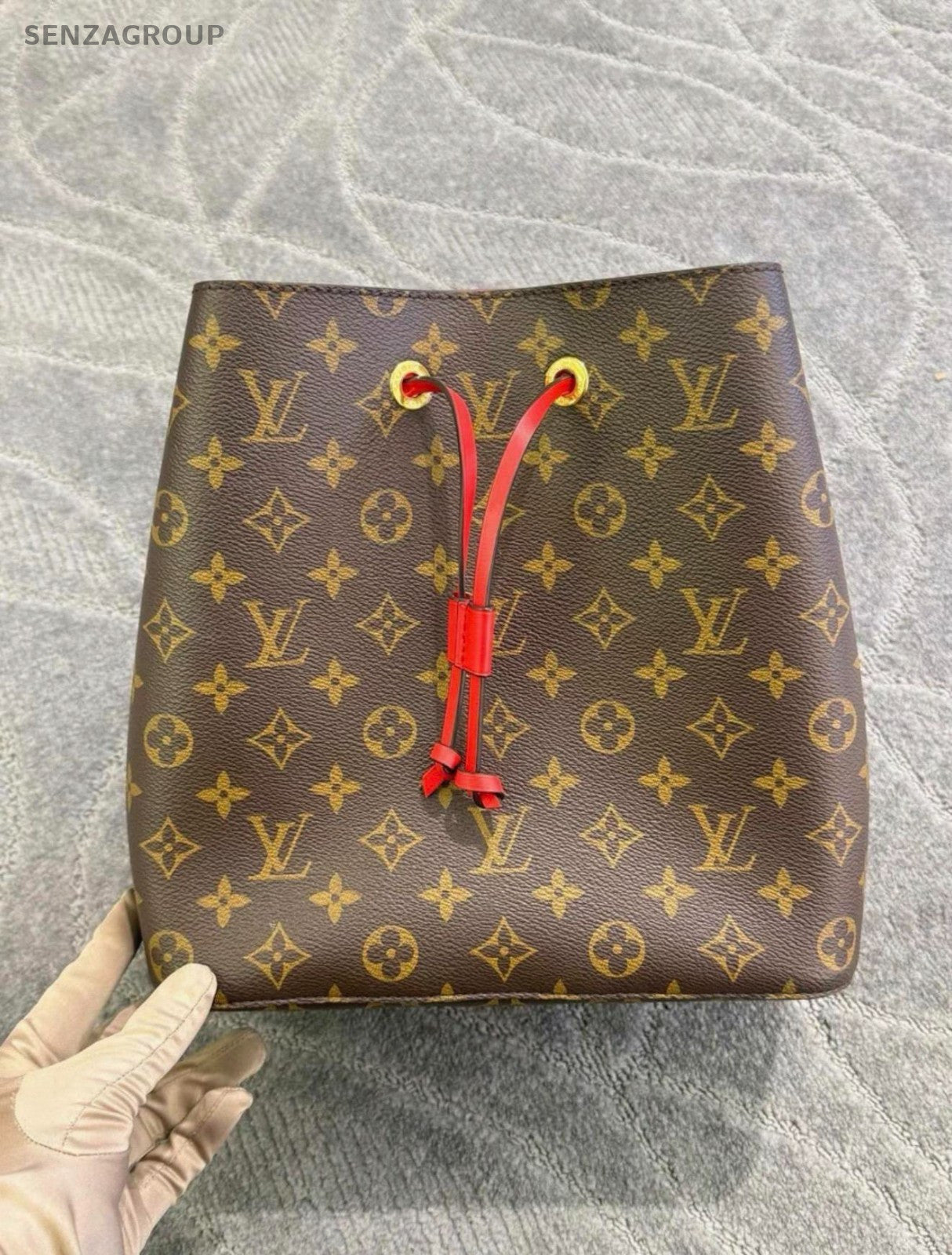 SJ0001 Louis Vuitton Bucket bag Red strap & interior Neo Noe  bucket