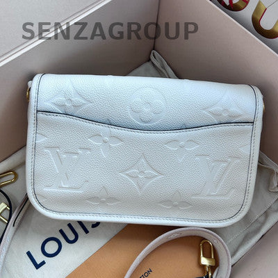 Louis Vuitton Monogram Baguette Shoulder Bag - Classic & Fashionable