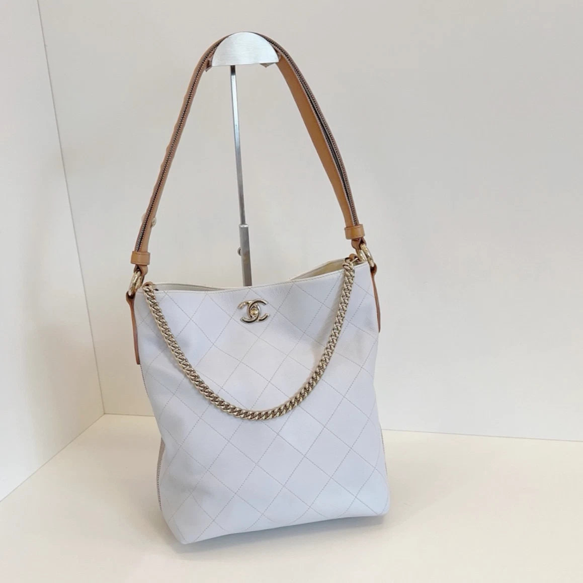 Chanel Calfskin Diamond Bucket Chain Shoulder Bag Crossbody White Gold Women