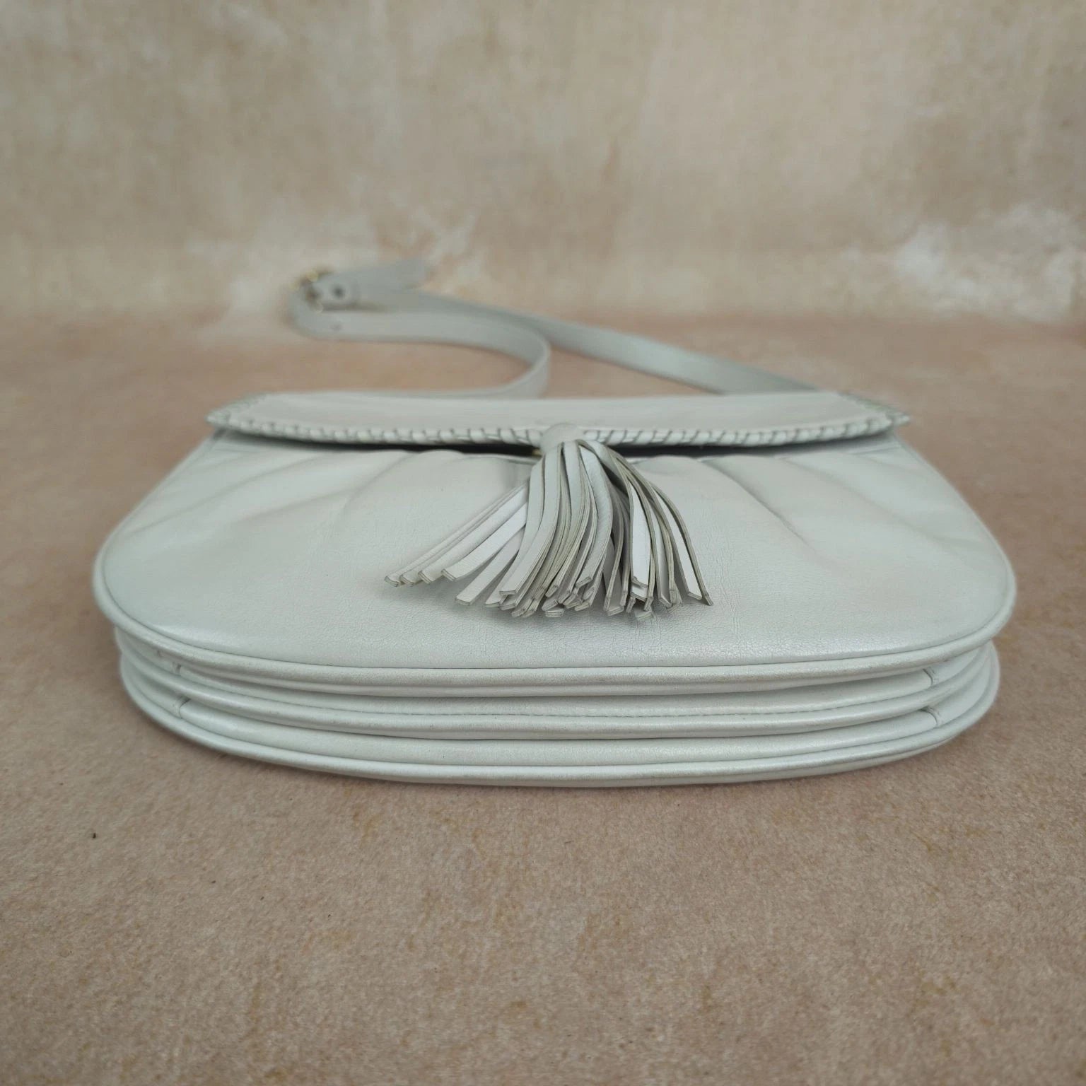 Saint Laurent Saddle White Cream Shoulder Bag Excellent