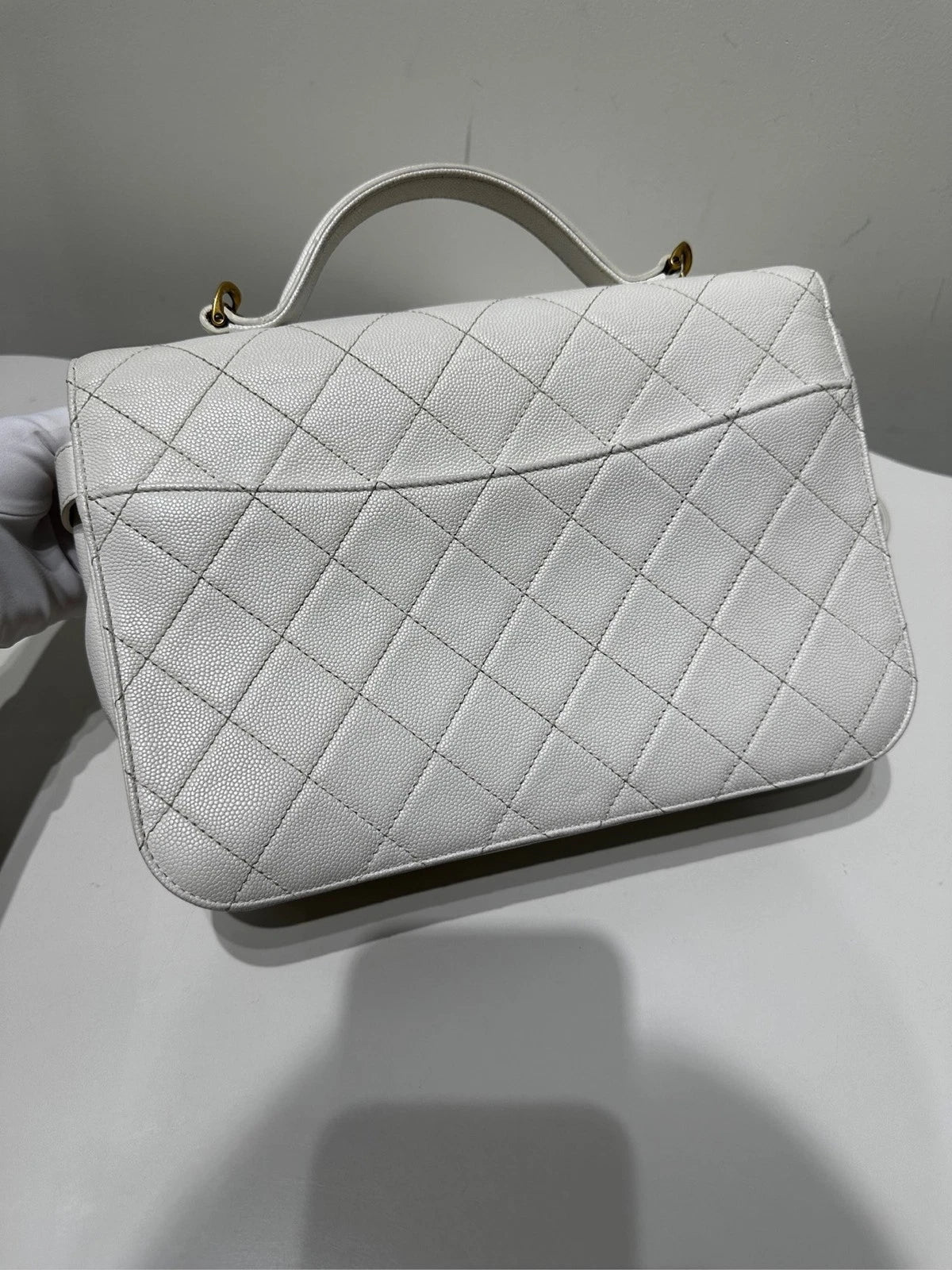 CHANEL Women White Leather Gold Hardware Messenger Bag