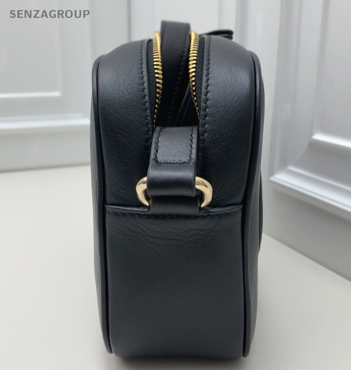 Gucci SOHO Disco Bag Shoulder Bag Black Gold Used Women Classic