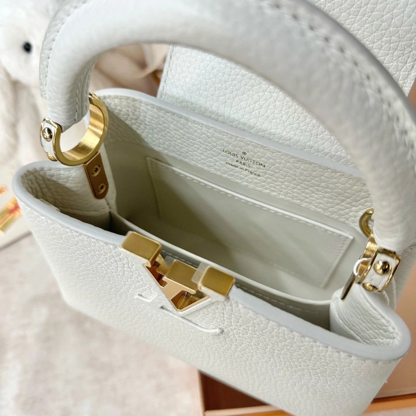 New Louis Vuitton Calfskin Capucines Mini Bag For Women White Gold