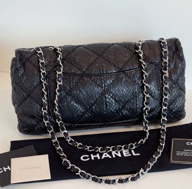 Chanel Classic Flap Chain Shoulder Bag Black Silver Used Women Fashion