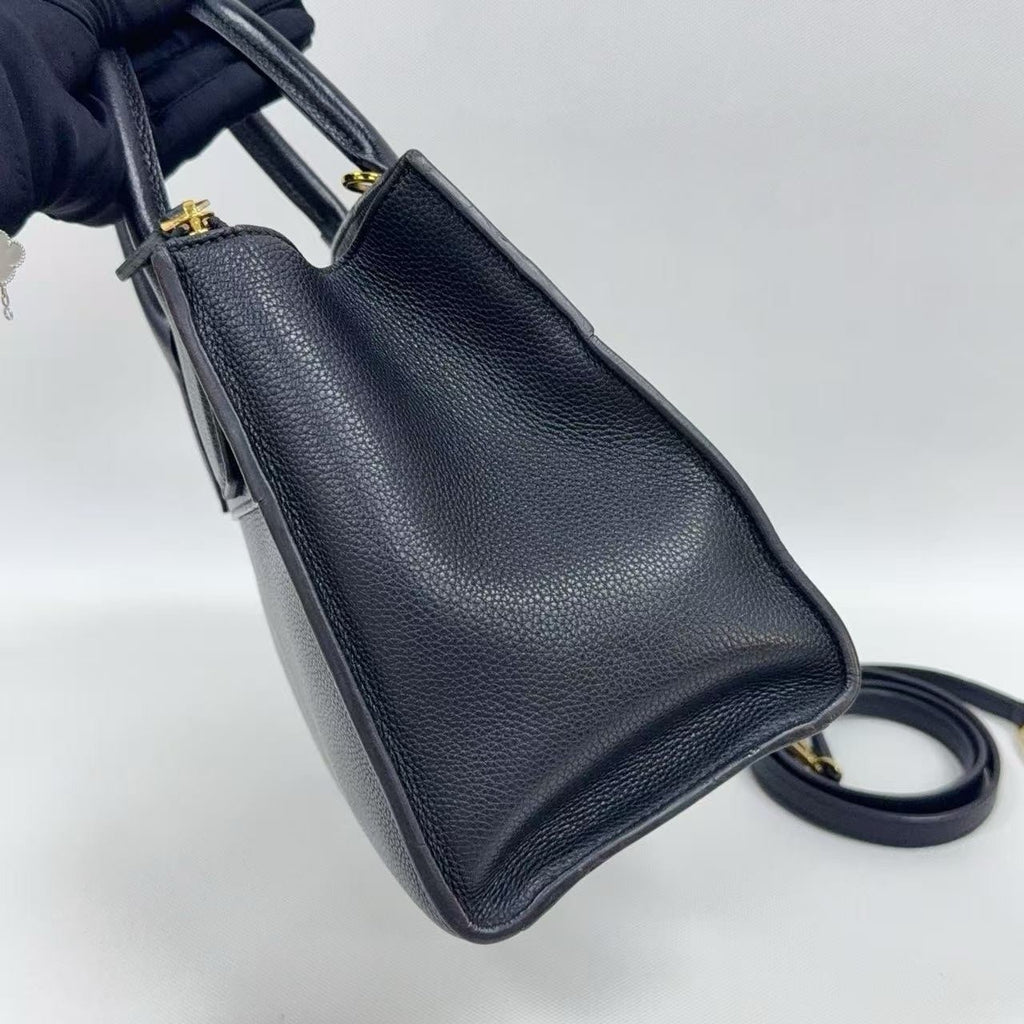 Louis Vuitton City Black Silver Zipper Handbag Women's Classic Fashion