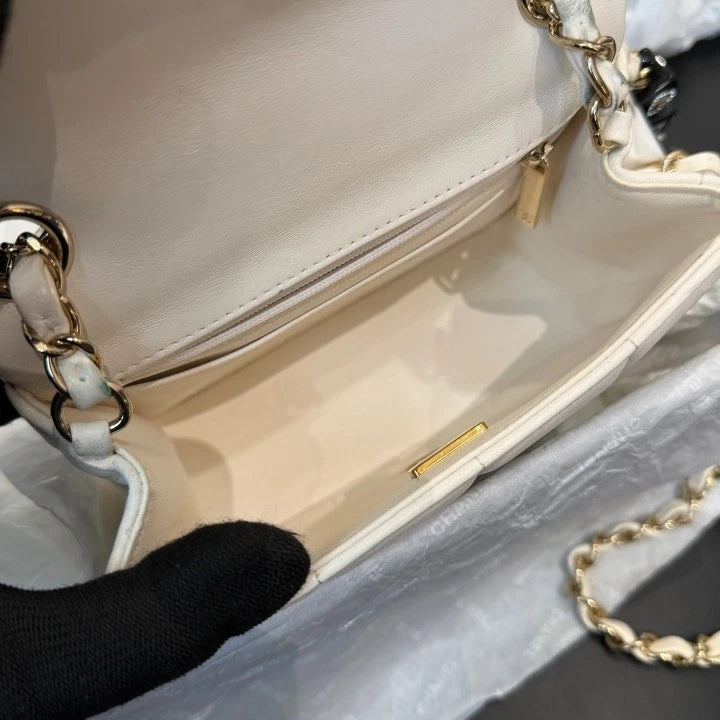 Chanel Classic Flap Chain Shoulder Bag Crossbody White Gold Women Fashion D