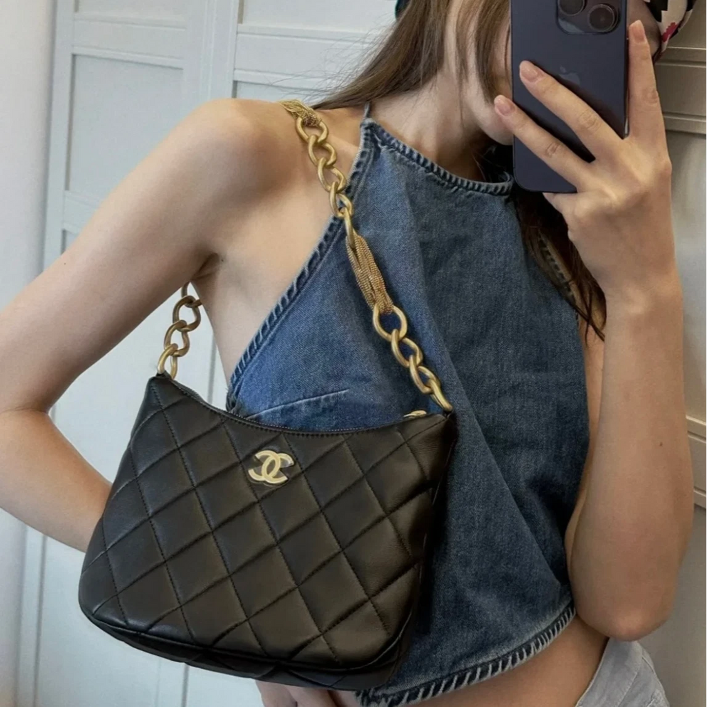 Chanel Hobo Chain Shoulder Bag Black Gold Used Women Classic Fashion