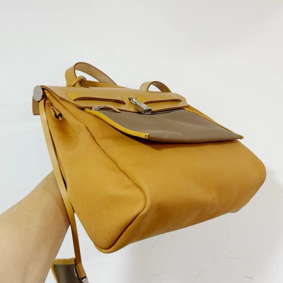 Excellent Condition Hermes Herbag31 Canvas Handbag Crossbody Bag Silver Hardware