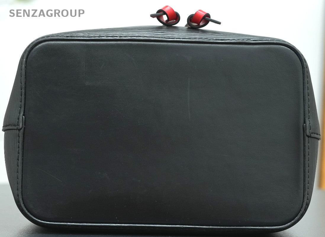 Louis Vuitton Epi Leather Black Red Bucket bag Crossbody