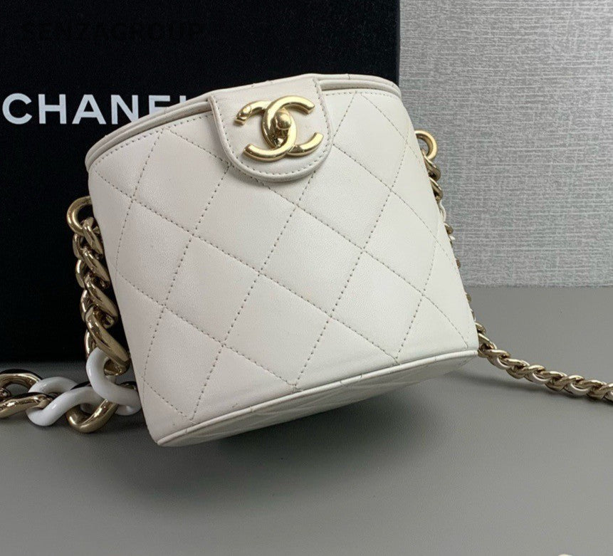 Chanel 20C Lambskin Diamond Pattern Chain Shoulder bag White Gold Women