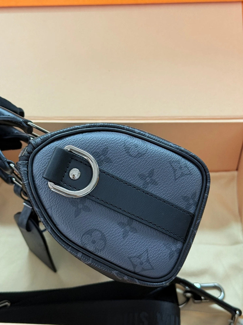 Louis Vuitton Keepall25 Black Top Handle Handbag For Women