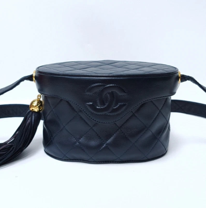 Chanel Diamond Vintage Tassel Vanity Case Shoulder Bag Crossbody Black Women